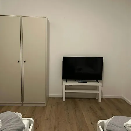דירה Modernes 1-zimmer Mit 2 Einzelbetten In Bei Frankfurt אופנבאך